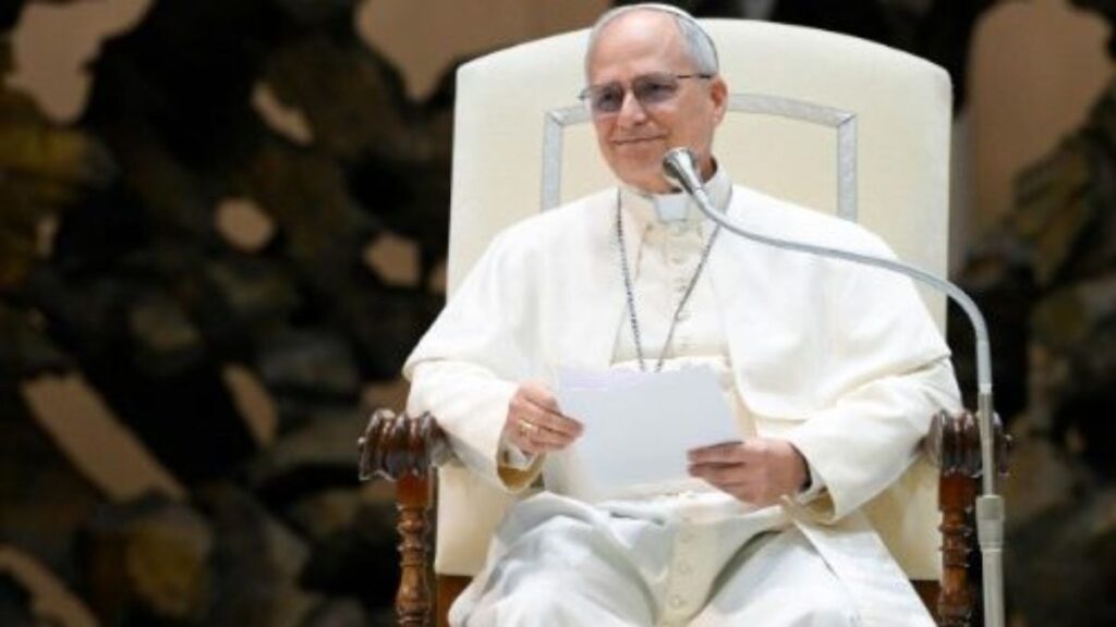 León XIV ai giornalisti: “La pace comincia da ciascuno di noi”
